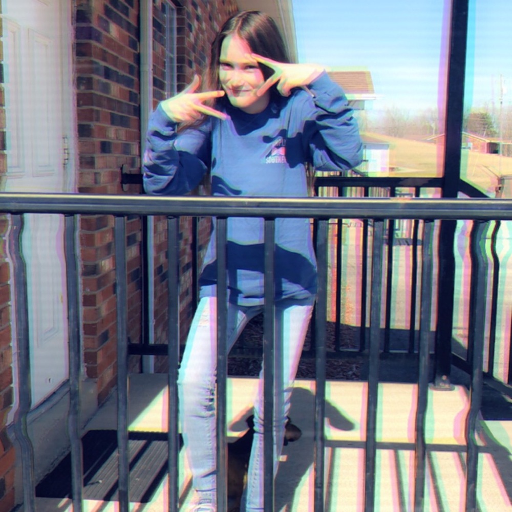 Meet your Posher, Makailah